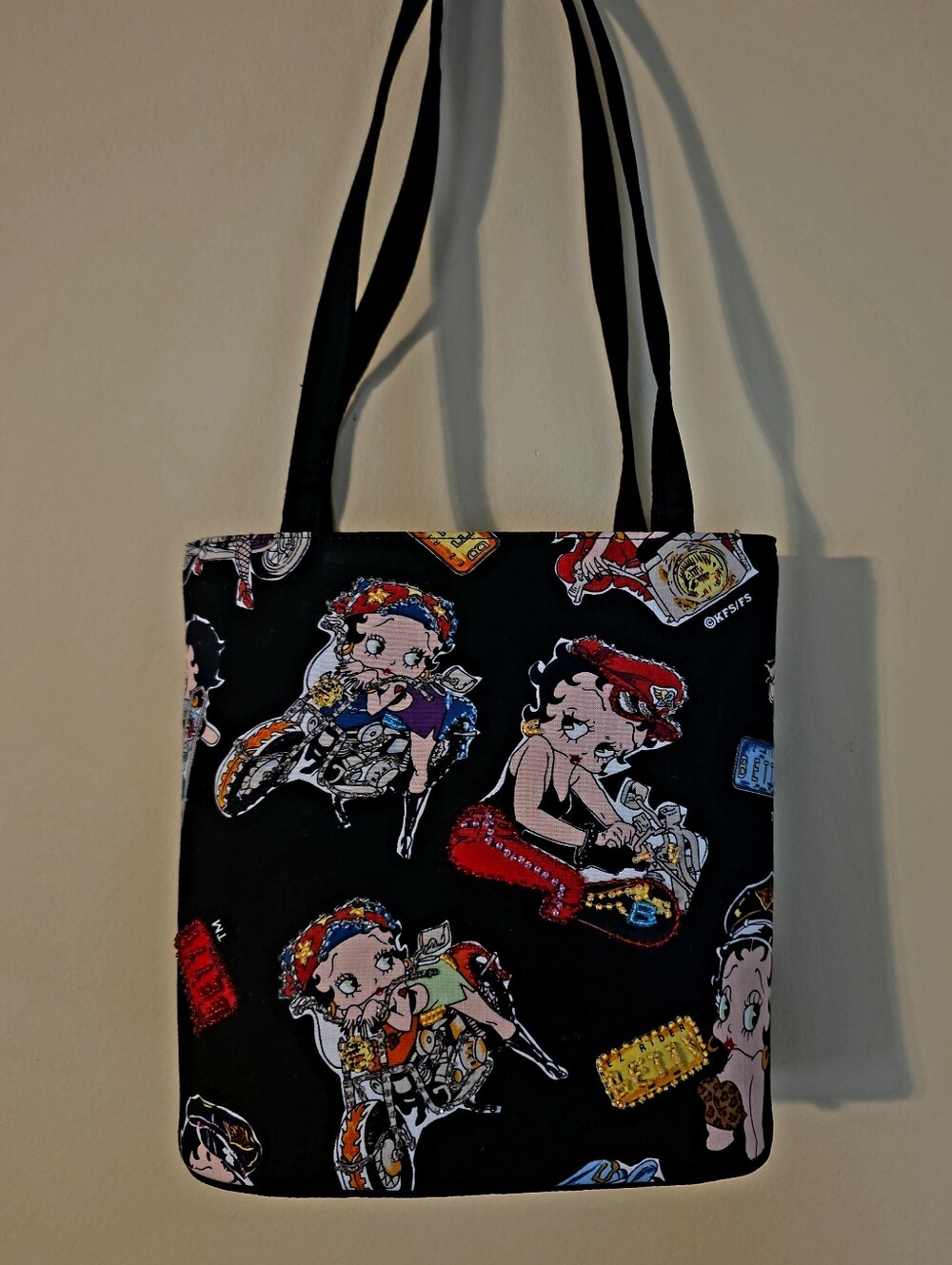 Betty Boop Black Graphic Tote Bag Inside Zip Pockets